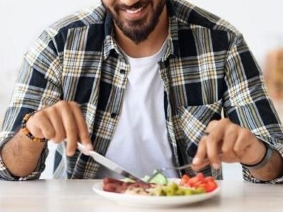 Positive,Arab,Guy,Hipster,Having,Healthy,Breakfast,At,Home,,Eating